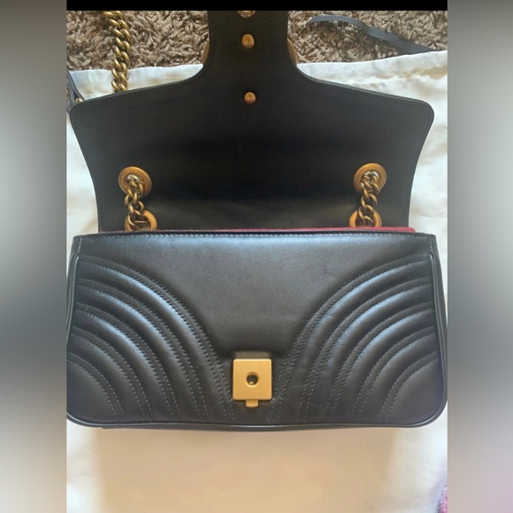 Gucci GG Marmont Small Shoulder Bag Matelassé - Picture 6 of 11